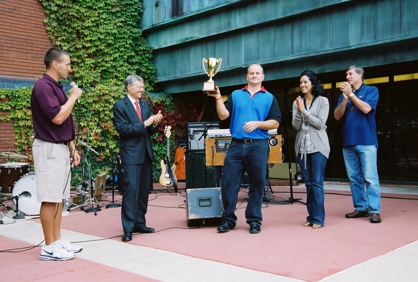 Dominos-2010-corporate-challenge-winner.jpg